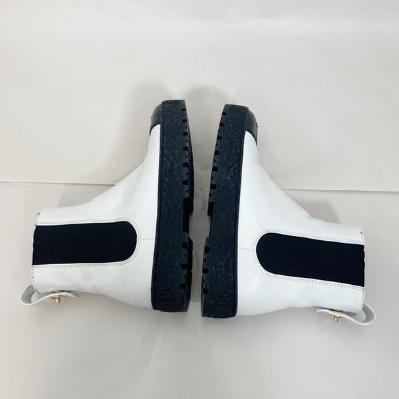 CHANEL Calfskin Cap Toe CC Turn lock Ankle Boots - Picture 7 of 10